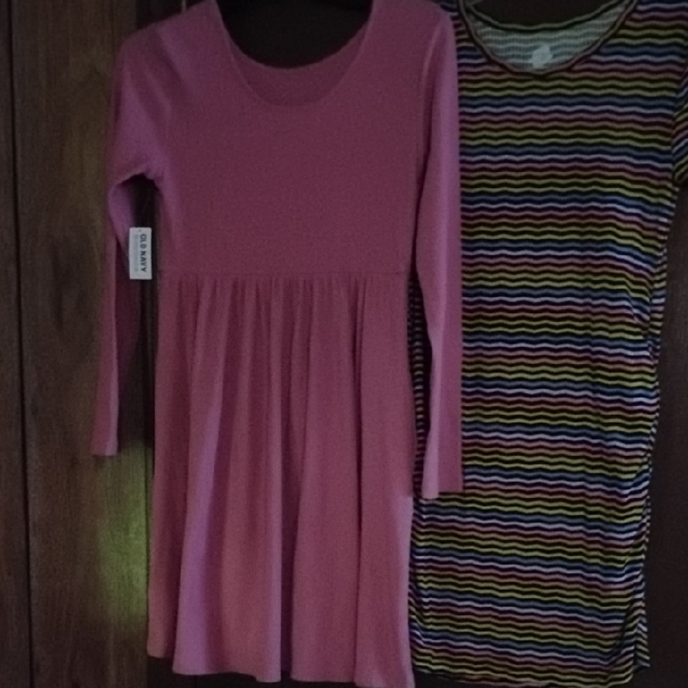 2#Old Navy Pink Long Sleeve Fit and Flare Dresses